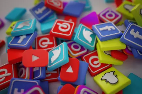 Réseaux sociaux Référencement social media