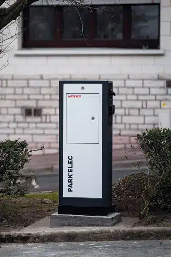 borne-de-recharge-michaud-parkelec